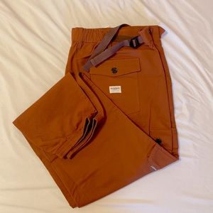 Wondery- Isabel 2.0 Outdoor Pants. Color: Burnt Sienna